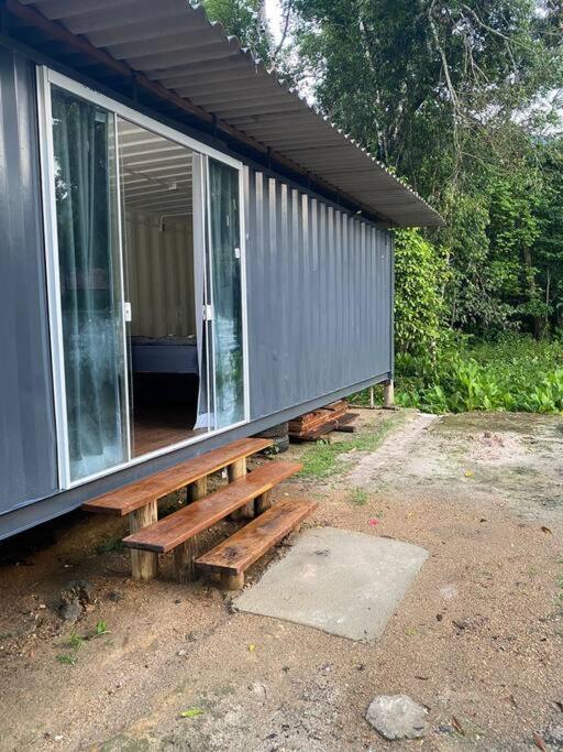 Kitnet De Conteiner Holiday home Caraguatatuba